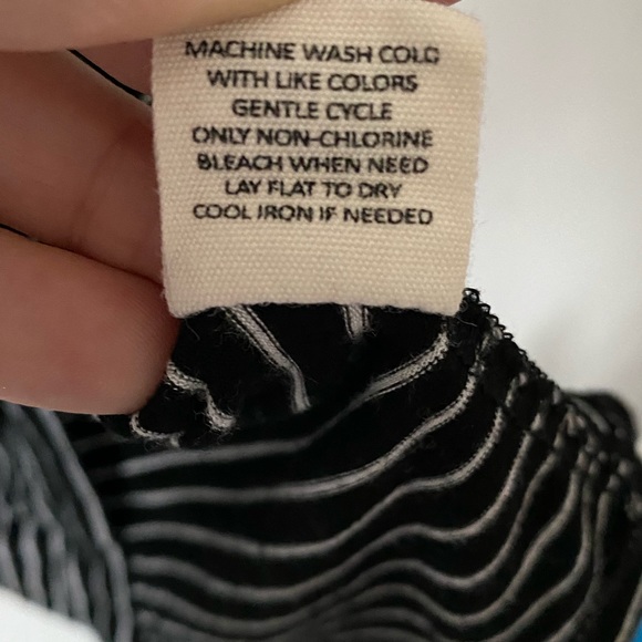 Macy’s Ultra Flirt Knot Front Dress - Picture 4 of 6